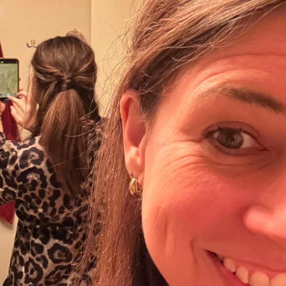 Meet your Posher, Krissy - Picture 3 of 3